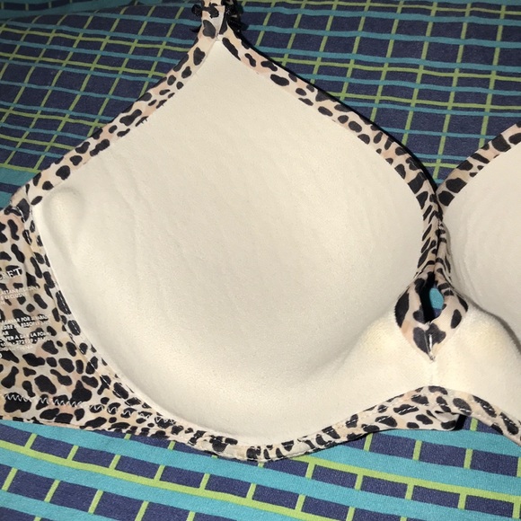 Victoria’s Secret bra 32D - Picture 4 of 5